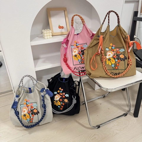 Borsa A Spalla In Nylon Donna Ricamo Floreale Grande Capacità Borsa Tote Shopping Coulisse Stile Coreano Moda Pendolare