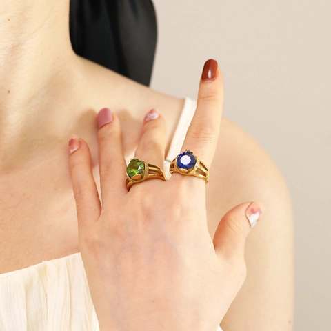 Vintage Titanium Steel 18K Gold Plated Oval Colored Rhinestone Ring For Women Simple Luxury Geometric Hollow Party Jewelry