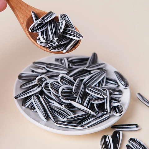 Realistic Artificial Sunflower Seeds PVC Fake Food Props For Photography Home Decor Prank Toy Miniature Novelty Ornament