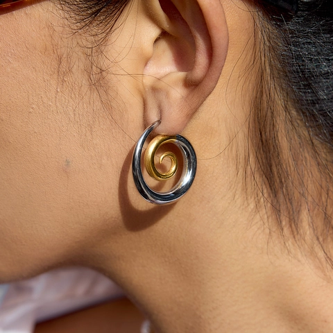 Orecchini a Bottone a Spirale Bicolore Moderni in Acciaio Inossidabile per Donna PVD Placcati Oro Argento Gioielli di Moda