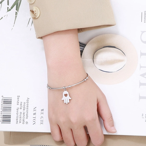 Hamsa Hand Offener Armreif Edelstahl Manschette Armband Mit Hohlem Herz Anhänger Polierter Modeschmuck Für Damen