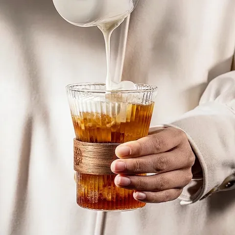 Tazza Da Caffè In Vetro Nervato Con Custodia In Legno Di Noce Resistente Al Calore In Pelle Bicchiere Da Acqua Minimalista Giapponese