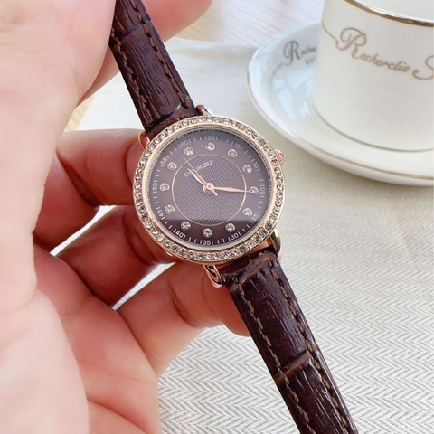 Women Fashion Quartz Watch With Rhinestone Alloy Case And Crocodile Embossed Leather Strap Elegant Ladies Wristwatch