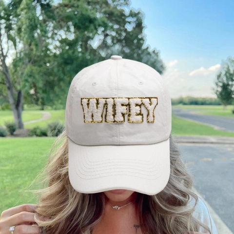 Cappello Da Baseball Con Patch In Ciniglia WIFEY Ricamo Paillettes Visiera Curva Regolabile Protezione Solare Outdoor Donna