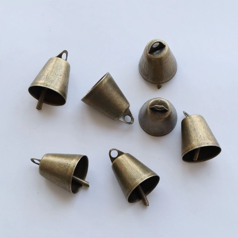 Vintage Bronze Metal Bells Hanging Pendants For Christmas Holiday Decor DIY Craft Pet Accessories Retro Trumpet Bell