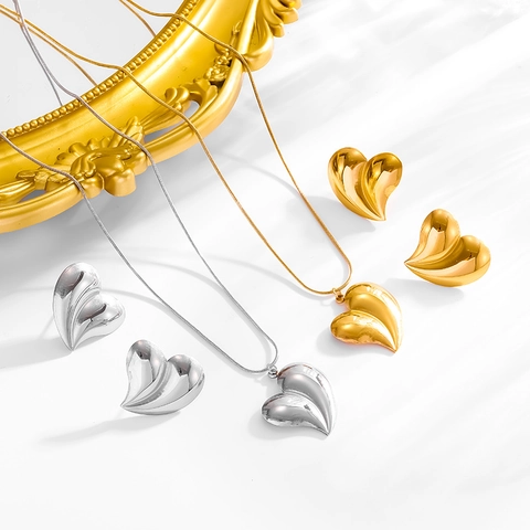 Style INS Plaqué Or 18K Acier Inoxydable Grand Pendentif Cœur Collier Boucles d'Oreilles Clous pour Femme Bijoux Minimalistes
