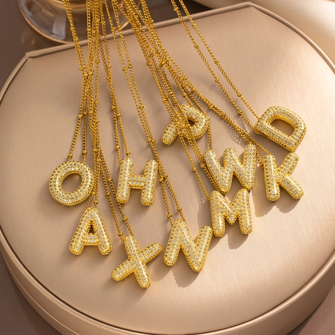 Collana Con Ciondolo Iniziale Alfabeto Micro Pavé Zircone Acciaio Inossidabile Placcato Oro 18K Gioielli Di Moda