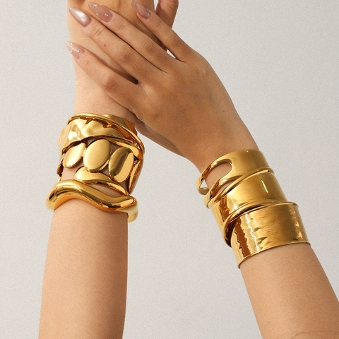 Chunky Gold Cuff Bracelet Stainless Steel Hammered Texture Open Bangle Statement Jewelry For Women Minimalist Irregular