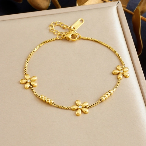 Elegante Bracciale Con Ciondoli A Fiore In Acciaio Inossidabile Placcato Oro Con Catena A Scatola E Strass Per Donne