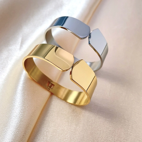 Minimalist Titanium Steel Bangle For Women Hinged Geometric Wide Plain Surface Bangle Daily Fashion Gold Silver Color Jewelry