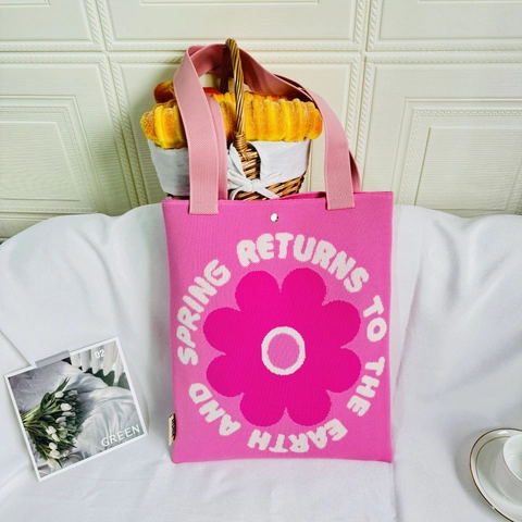 Women Knitted Tote Bag Large Capacity Cartoon Flower Pattern Polyester Shoulder Handbag Vibrant Fashion Casual Streetwear