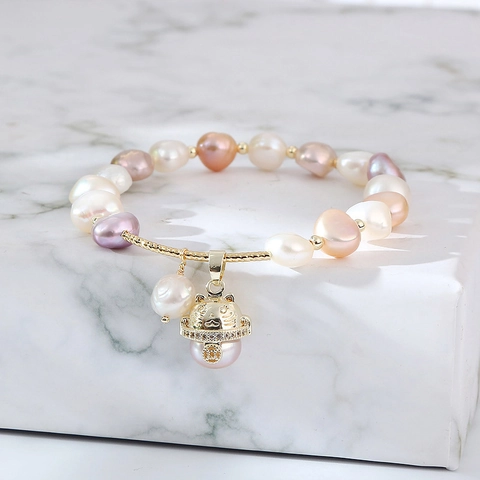 Handcrafted French Baroque Freshwater Pearl Bracelet With Alloy Coin Pendant Rhinestone Heart OT Buckle Vintage Women Bracelet Jewelry