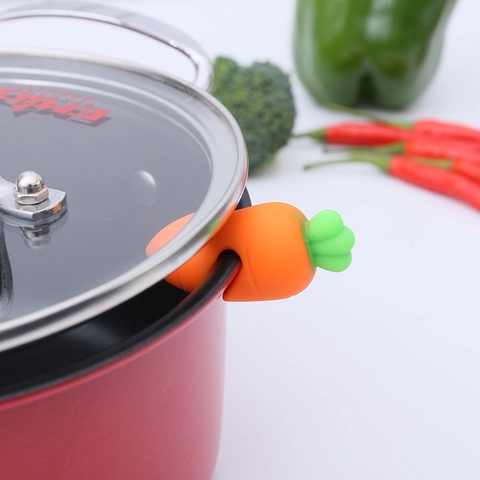Carrot Chili Chicken Shape Silicone Pot Lid Lifter Spill Preventer Heat Resistant Creative Kitchen Tool Gadget