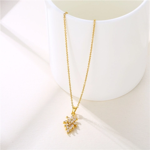 Edelstahl Blatt Anhänger Halskette Mit Funkelndem Zirkonia Gold Vakuum Plattiert Schlüsselbein Kette Schmuck Für Damen