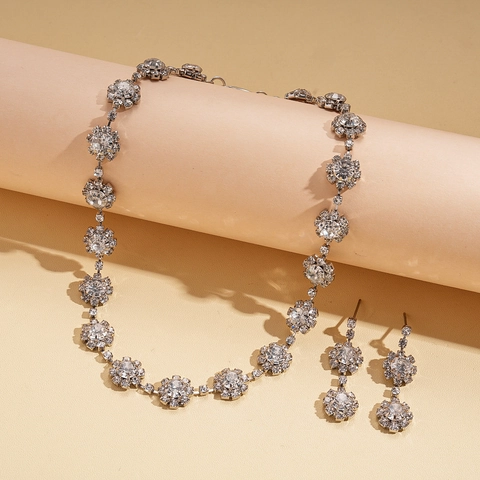 Flower Design Necklace And Earrings Copper With Rhinestone Silver Tone Elegant Clavicle Chain For Women Bridal Jewelry