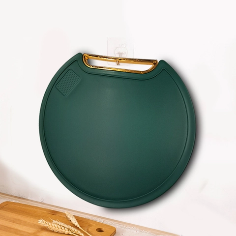 Round Emerald Green Cutting Board Plastic Double-Sided Standable Chopping Board With Gold Handle And Garlic Grinder