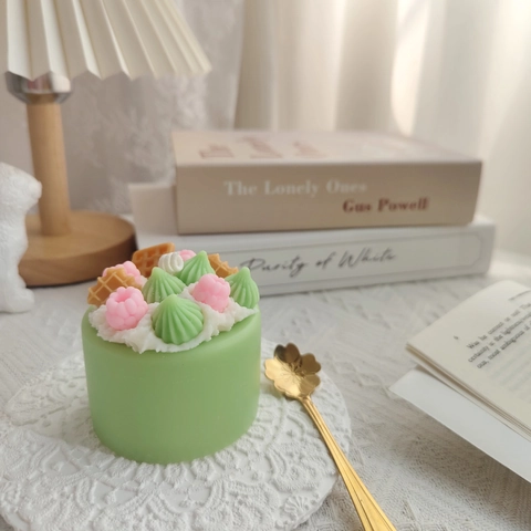 Handcrafted Dessert Cake Shape Scented Candle Soy Beeswax Fragrance For Romantic Room Decor Birthday Gift Choice