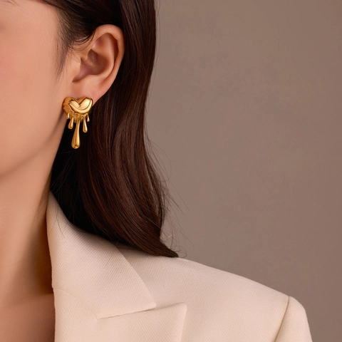 Pendientes de Corazón Derretido de Acero Inoxidable Chapado en Oro 18K Vintage para Mujer Pendientes de Botón de Metal Líquido Derretido Joyería de Moda Estilo ins