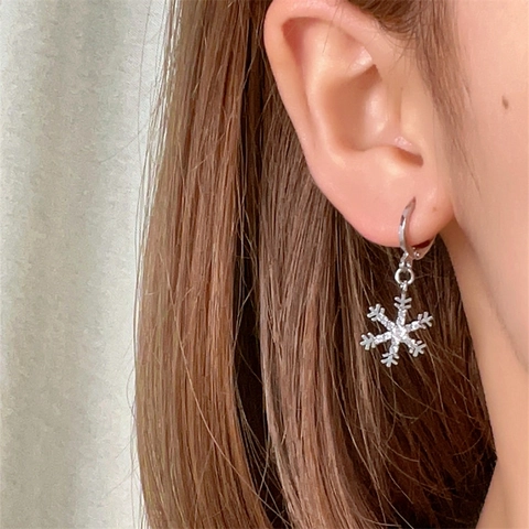Elegant Snowflake Tassel Dangle Earrings For Women Copper Inlaid Zirconia Christmas Winter Minimalist Jewelry Accessories Gift