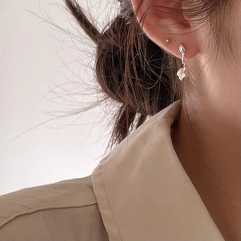 Wassertropfen Künstliche Perlenohrringe Unregelmäßiges Metall Mit 925 Sterling Silber Stecker Minimalistischer Retro Französischer Schmuck