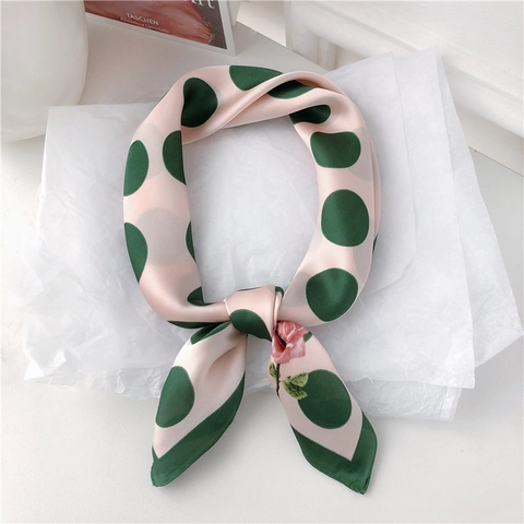 Carré De Satin Satinée À Pois Et Fleurs Rose Foulard Tour De Cou Bandeau Décoratif Pour Femmes