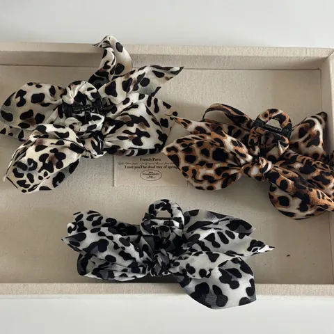 Large Leopard Print Bow Hair Claw Clip Fabric Plastic Animal Pattern Shark Clip Handmade French Style Headwear For Women
