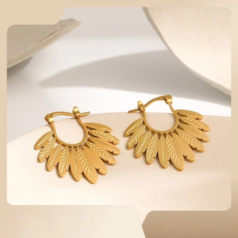 Edelstahl Blatt Feder Fächerförmige Huggie Hoop Ohrringe Vergoldet Bohemian Ethnischen Stil Damen Mode Schmuck