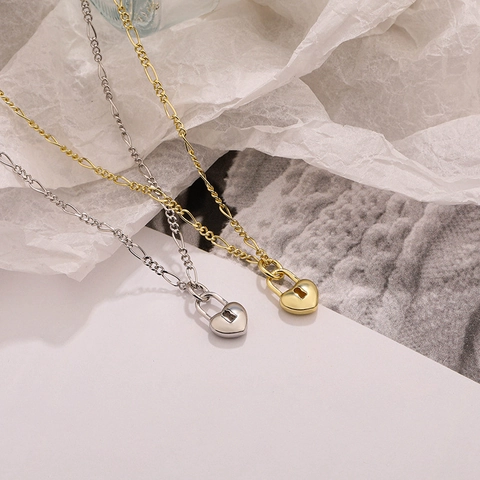Collana con Pendente a Lucchetto a Cuore in Argento Sterling 925 per Donna Vintage Elegante Catena Figaro Gioielli Placcati in Oro e Argento Regalo