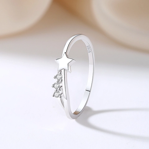 925 Sterling Silver Minimalist Star Ring For Women Rhinestone Stackable Niche Design Elegant Fashion Jewelry Finger Ring