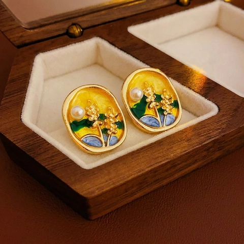 Enamel Floral Stud Earrings With Silver Earring Post Vintage French Court Style Artificial Pearl Embellishment Women Jewelry