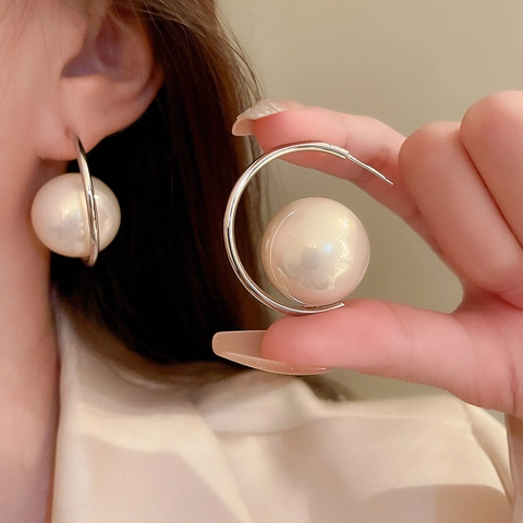 Pendientes De Aro Geométricos En Forma De C Con Perla Artificial De Imitación Y Poste De Plata Accesorios De Moda Elegantes Para Mujer