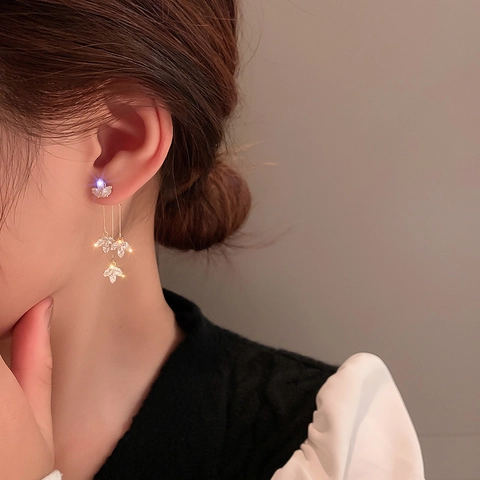Orecchini Pendenti Con Nappa A Foglia In Zirconia Lega Intarsiata 925 Sterling Silver Earring Post Per Donna