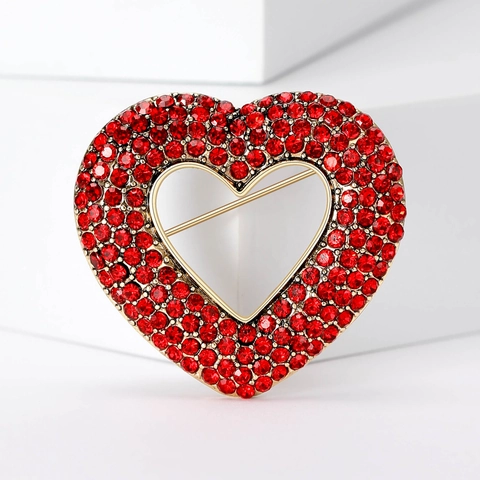 Vintage Heart Brooch Alloy Rhinestone Elegant Heart Shaped Pin For Women Fashion Dress Jewelry Decorative Accessory