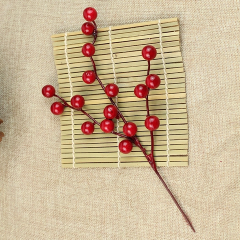 Artificial Red Berry Stems Simulation Foam Holly Berries Branches For Christmas Tree Decor Wedding Party DIY Floral Decoration