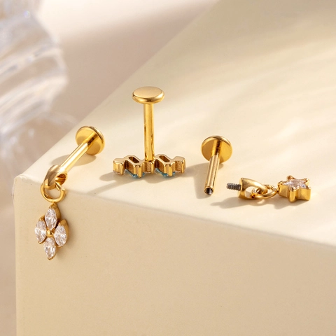 Piercing De Cartilage Labret En Titane G23 Avec Pendentif Etoile Goutte D'eau Et Zircone Cubique Colore