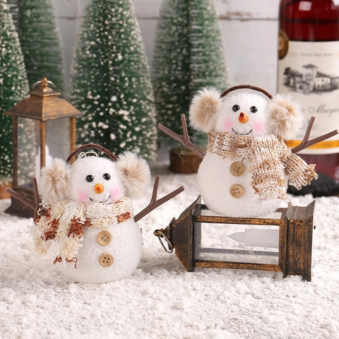 Ornamento di Natale Pupazzo di Neve Luminoso Luce Notturna LED Con Sciarpa a Quadretti a Righe Paraorecchie per Decorazione Tavolo