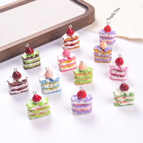 Pendentifs Gâteau Napoléon Fraise Résine Breloques Alimentaires Miniatures Pour DIY Boucles D'oreilles Collier Porte-Clés