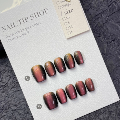 Handgemaakte Press On Nagels Kattenoog Magnetisch Glimmende Gradiënt Kort Vierkant Kunstnagels Donkerpaars Zwart