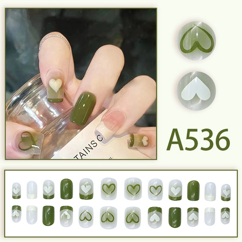 Press On Nails Green Heart French Tip Gradient Smudge Design Removable Artificial Nails Sweet Cute Style For Women Girls