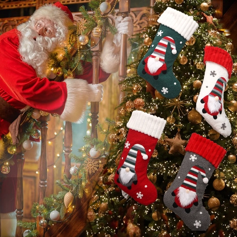 Calze di Natale Con Applicazione di Gnomo in Tessuto Teddy Sacchetti Regalo Appesi per Decorazione Camino Casa Festa
