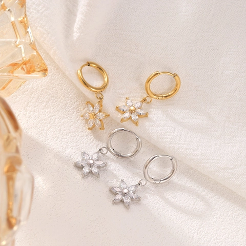 Orecchini a Cerchio in Acciaio Inossidabile e Titanio a Forma di Girasole Con Strass Intarsiati Gioielli da Donna