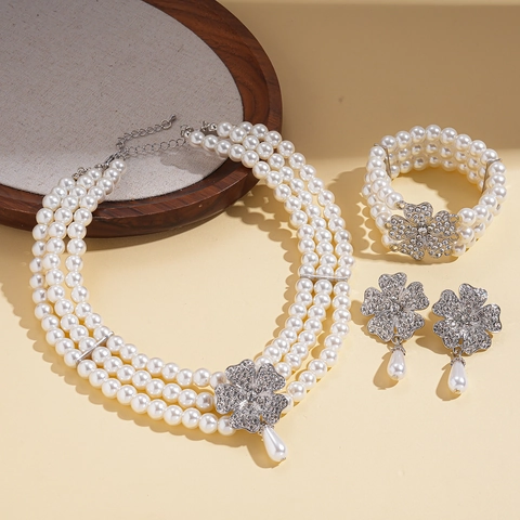 Elegante Collar De Perlas Artificiales Sintéticas Pulsera Pendientes Poste De Plata Flor Diamantes De Imitación Joyería Para Mujer