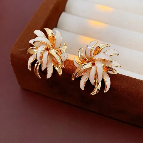 Vintage Blumen Ohrstecker Vergoldetes Kupfer Mit Silberstecker Weißes Emaille Retro Eleganter Schmuck Für Damen