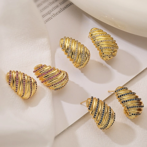 Elegant Geometric Spiral Copper Stud Earrings For Women High End Gold Plated Rhinestone Shell Shape Versatile Fashion Jewelry