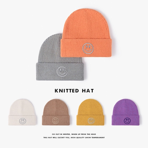 Knitted Beanie Hat Soft Warm Winter Smiley Face Embroidery Ribbed Dome Cuff Cap For Men Women Fashion Solid Color
