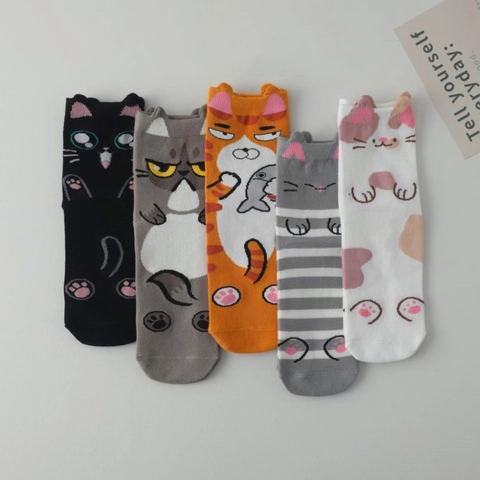 Women Cute Cat Cartoon Pattern Mid Tube Cotton Socks Kawaii Animal Design Casual Comfortable Fashion Hosiery