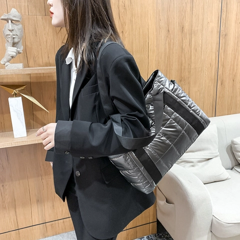 Borsa Tote Trapuntata Grande Puffer In Nylon Metallico Lucido Resistente All'Acqua Borsa A Mano Donna