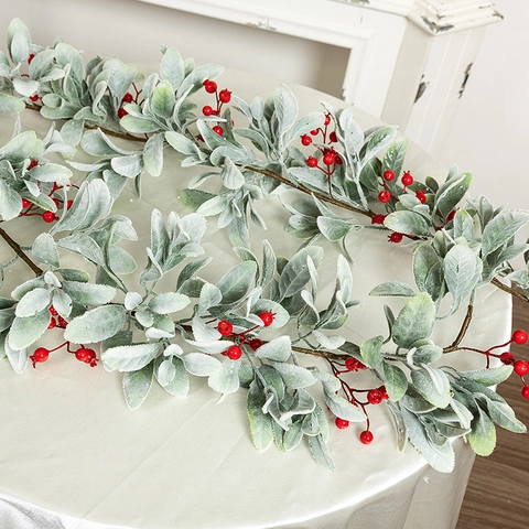 Guirlande Artificielle Noël Feuilles Oreille Agneau Baies Rouges Verdure Givrée Décoration Cheminée Table