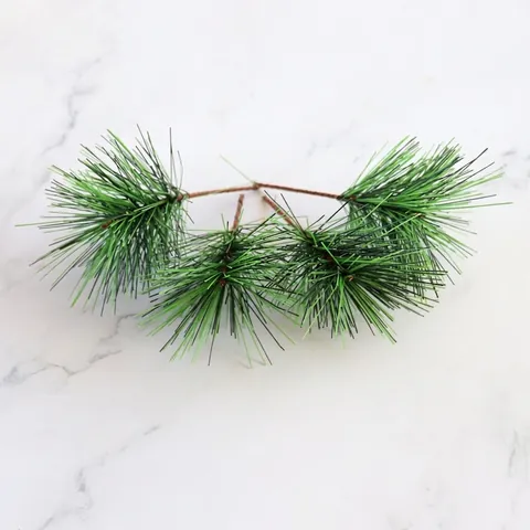 Künstliche Kiefernnadeln Zweige PVC Kunststoff Eisendraht DIY Weihnachtsbaum Deko Girlande Handwerk Grünland Pastoraler Stil