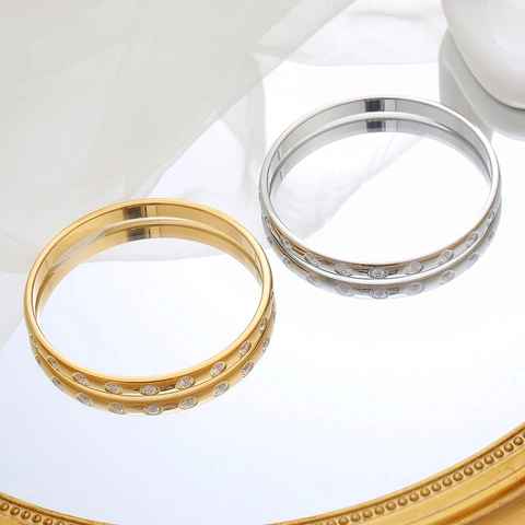 European American Fashion Women Titanium Steel Rhinestone Bangle Minimalist Circle Geometric Polished Metallic Bracelet Jewelry